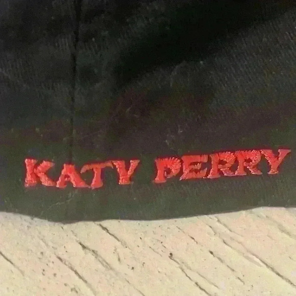 Katy Perry PLAY Las Vegas Show adjustable baseball cap black embroidered - Picture 3 of 3